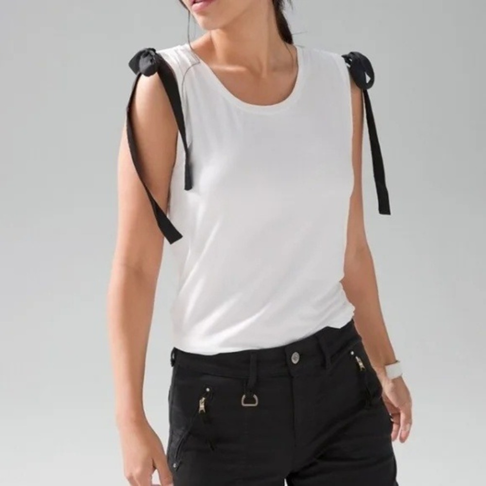 AMO Women's White Ribbon Tie Tank Top Pocket  -  Size‎ S